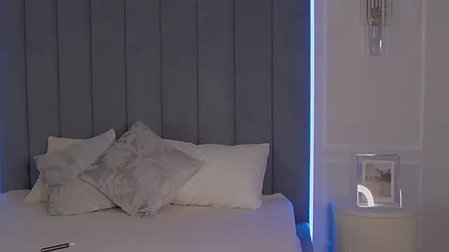 VioletAsh online show from 03/31/26, 04:25