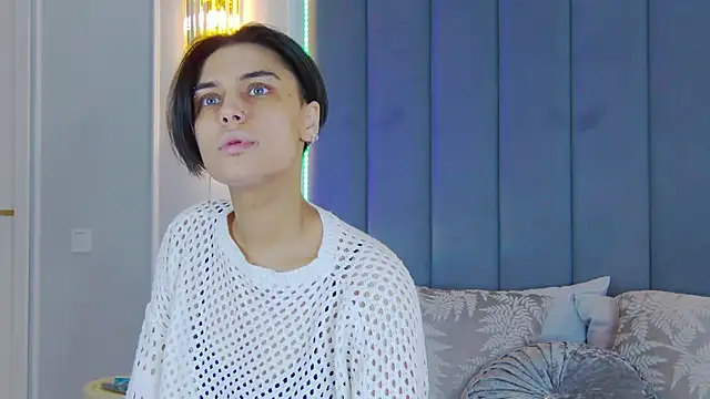 VioletAsh online show from 10/06/25, 04:35