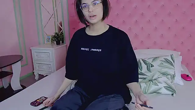 VioletAsh online show from 03/01/26, 05:07