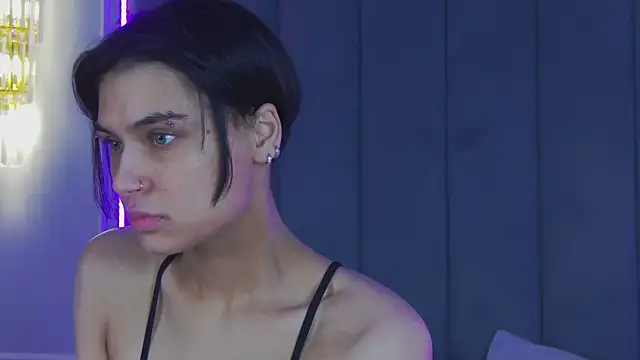 VioletAsh online show from 10/09/25, 04:46