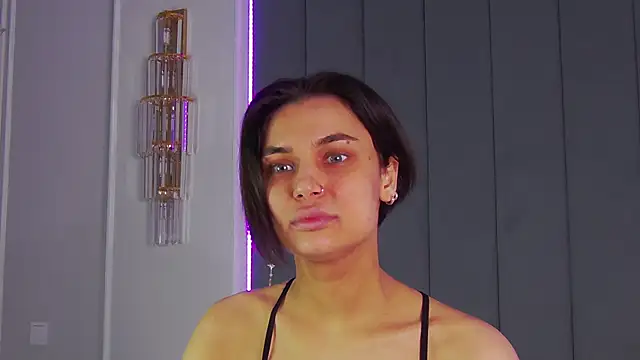 VioletAsh online show from 12/04/25, 04:44