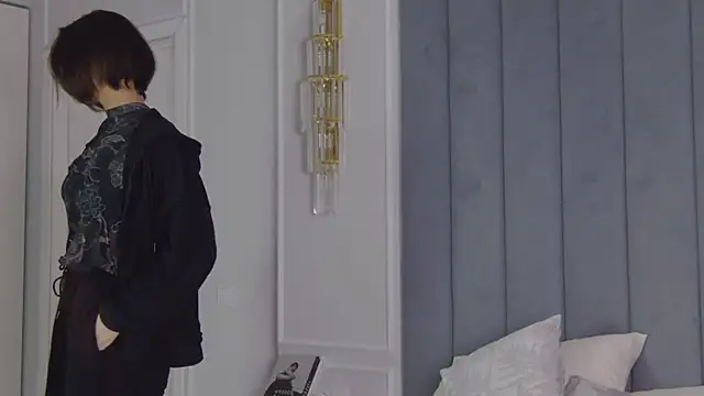 VioletAsh online show from 04/11/26, 04:20