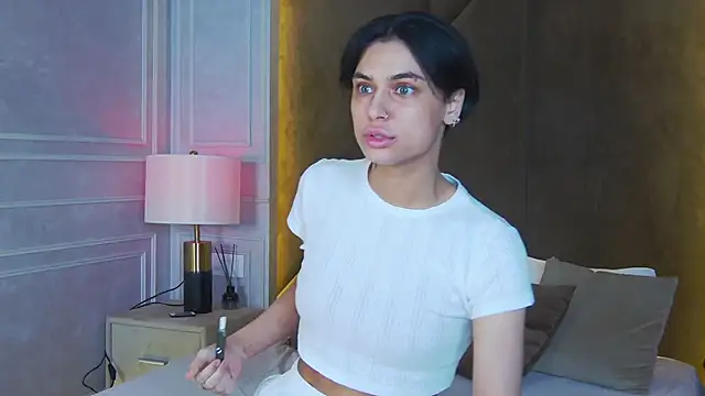 VioletAsh online show from 11/17/25, 04:38