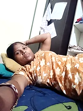 Snapshot of Sneha16 chatting on 09/17/25, 04:53 Sneha16 online show from 09/17/25, 04:53