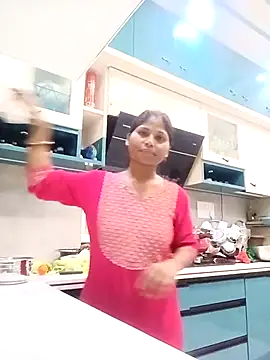 Snapshot of Sneha16 chatting on 10/10/25, 03:07 Sneha16 online show from 10/10/25, 03:07