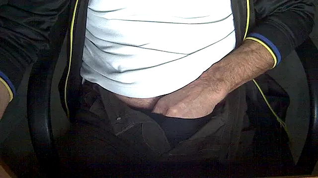 velikifant7 online show from 02/22/26, 05:32