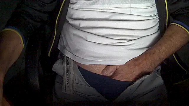 velikifant7 online show from 12/15/25, 05:57