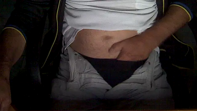 Snapshot of velikifant7 chatting on 11/10/25, 05:12 velikifant7 online show from 11/10/25, 05:12