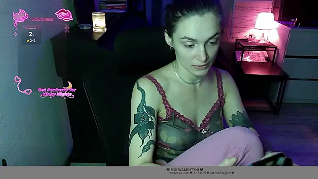   Leyla   online show from 02/06/26, 08:05