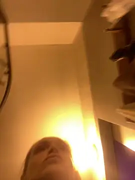   Leyla   online show from 09/10/25, 06:29