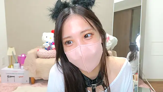riri  nyan o0 online show from 07/05/26, 12:48