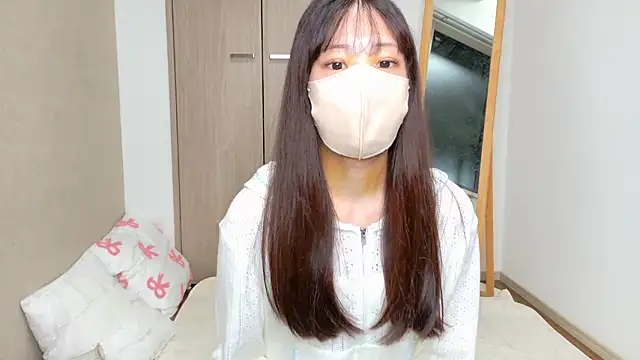 riri  nyan o0 online show from 04/14/26, 11:04