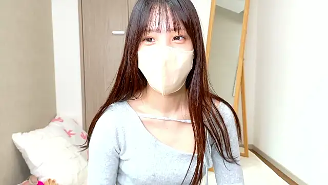 riri  nyan o0 online show from 04/05/26, 05:03