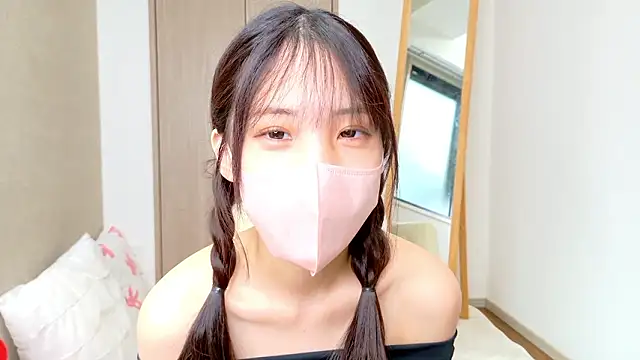 riri  nyan o0 online show from 04/23/26, 05:25