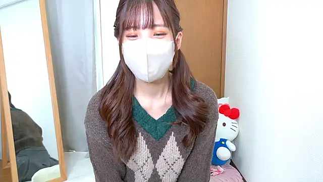 riri  nyan o0 online show from 11/05/25, 05:10