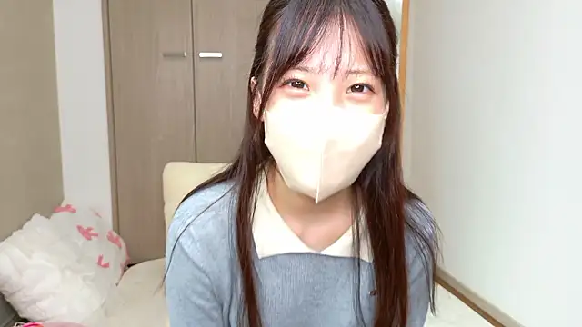 riri  nyan o0 online show from 04/07/26, 05:09