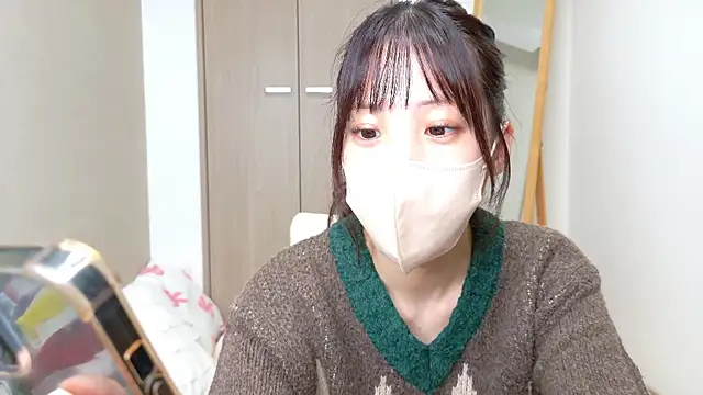 riri  nyan o0 online show from 04/06/26, 11:11