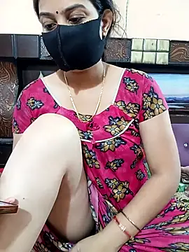 Snapshot of Priyanka_Pal chatting on 06/18/26, 12:42 Priyanka Pal online show from 06/18/26, 12:42