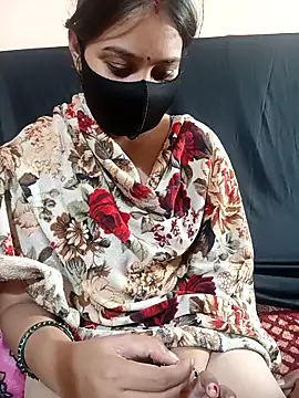 Priyanka Pal online show from 12/22/25, 03:56