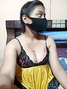 Snapshot of Priyanka_Pal chatting on 10/20/25, 04:40 Priyanka Pal online show from 10/20/25, 04:40
