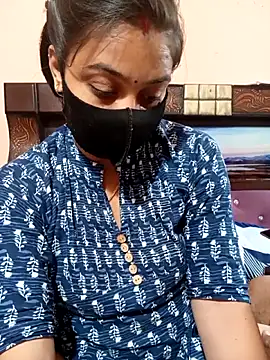 Priyanka Pal online show from 11/04/25, 03:49