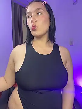 Candy Velvet online show from 04/16/26, 09:15