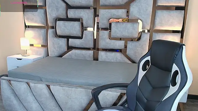 Snapshot of Candy_Velvet chatting on 01/05/26, 09:18 Candy Velvet online show from 01/05/26, 09:18