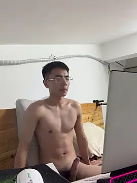 XTTX49 online show from 03/24/26, 03:56