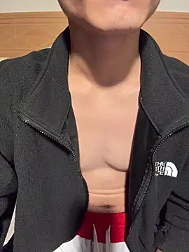 XTTX49 online show from 02/15/26, 03:11