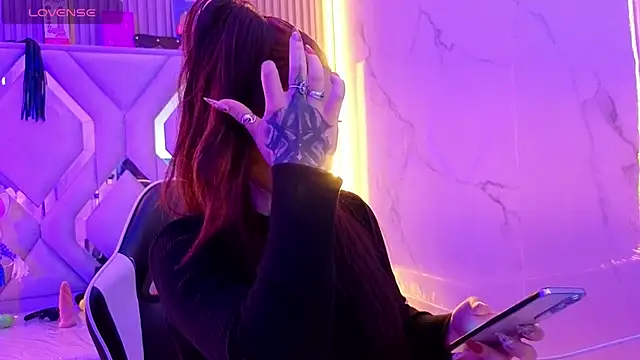 Sophia tf online show from 03/31/26, 08:11