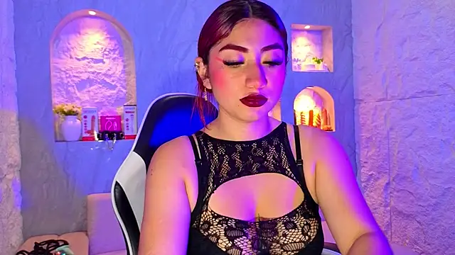 Sophia tf online show from 03/03/26, 08:27