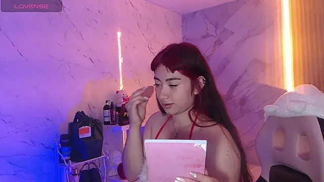 Sophia tf online show from 11/24/25, 01:11