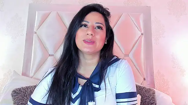 Snapshot of SeleneCarter chatting on 07/02/26, 02:23 SeleneCarter online show from 07/02/26, 02:23