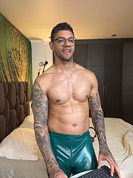 Tomy maylon online show from 11/26/25, 03:50