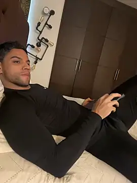 Tomy maylon online show from 11/23/25, 06:51