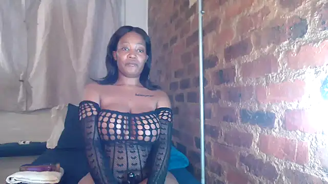 SweetPortableAmber online show from 09/18/25, 10:13