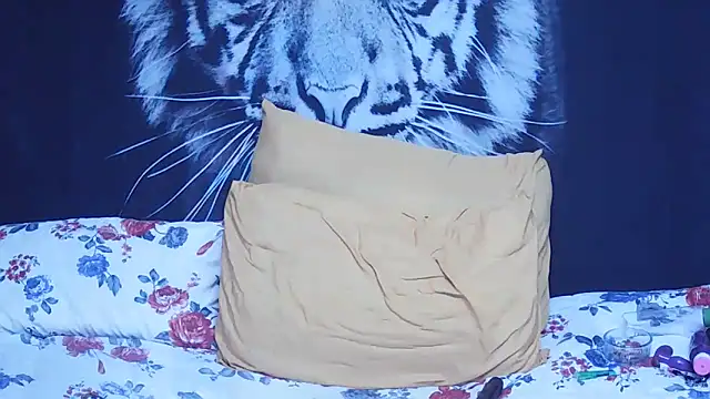 SweetPortableAmber online show from 02/21/26, 12:56