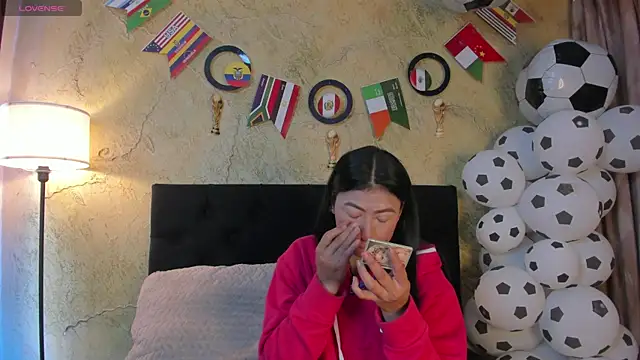 Tiffany Nm online show from 06/25/26, 02:00