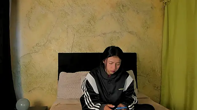 Tiffany Nm online show from 02/09/26, 12:58