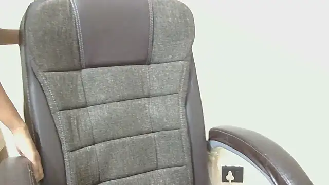 Snapshot of Exotic_Shikha chatting on 11/14/25, 06:33 Exotic Shikha online show from 11/14/25, 06:33