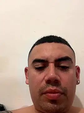 Snapshot of davidxxx099 chatting on 10/03/25, 05:47 davidxxx099 online show from 10/03/25, 05:47