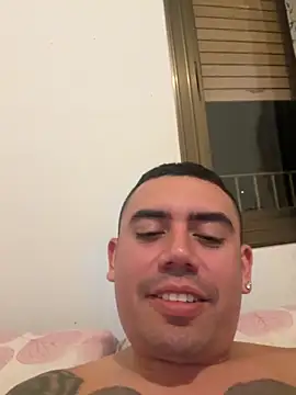 Snapshot of davidxxx099 chatting on 09/27/25, 12:17 davidxxx099 online show from 09/27/25, 12:17