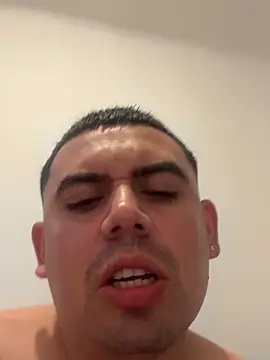 davidxxx099 online show from 06/04/26, 05:39