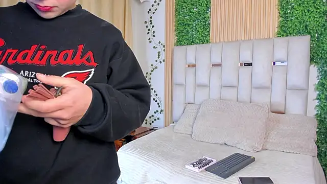 Jade Nmm online show from 02/24/26, 12:39