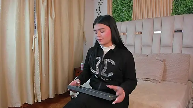 Jade Nmm online show from 01/13/26, 01:26