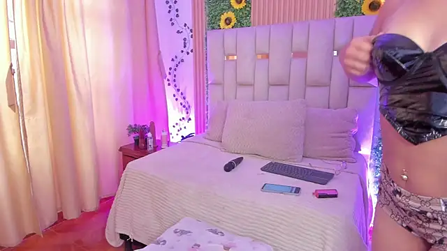 Jade Nmm online show from 11/07/25, 01:04