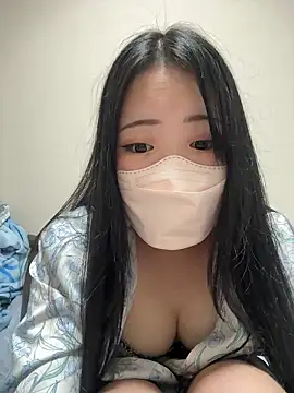 Snapshot of u_1026 chatting on 10/08/25, 01:01 u 1026 online show from 10/08/25, 01:01