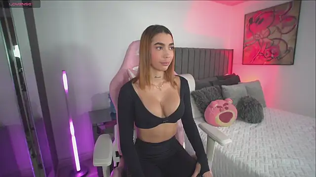 Evellyn clair1 online show from 11/29/25, 07:47