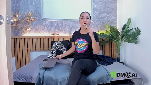 princequinn  online show from 11/08/25, 10:13