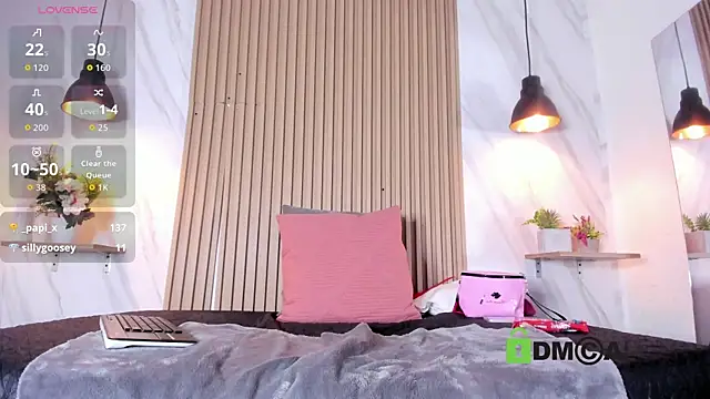 princequinn  online show from 12/18/25, 07:29